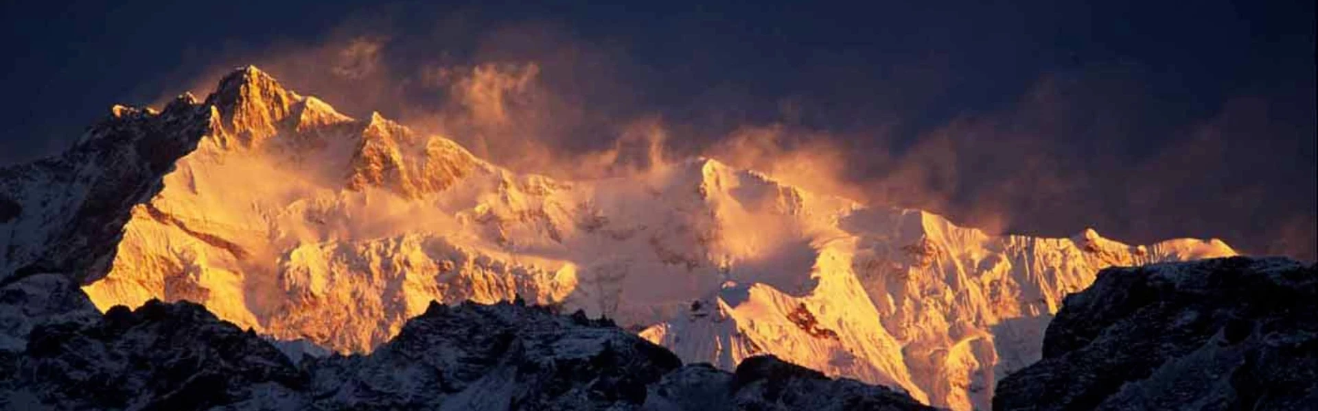 Panoramic view of Mt. Kanchenjunga