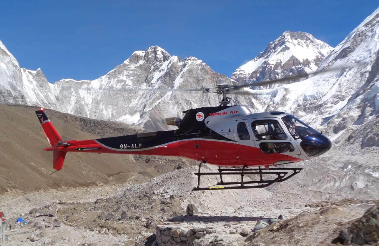 Heli sightseeing to Everes base camp
